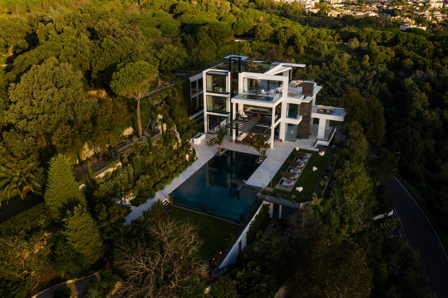 2_luxe vue mer jardin villa